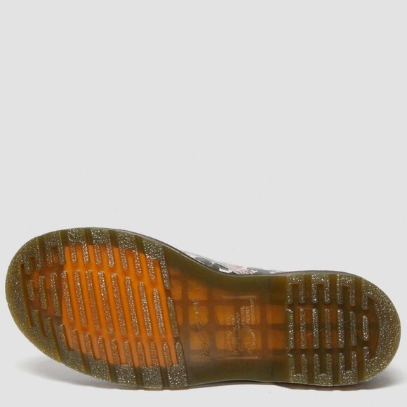 NWT Dr. Martens Leather Boots - Picture 6 of 9